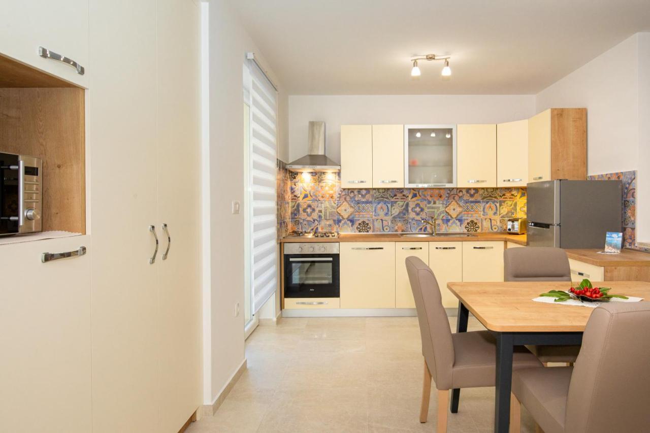 Apartman Ivona U Prizemlju 말린스카 외부 사진