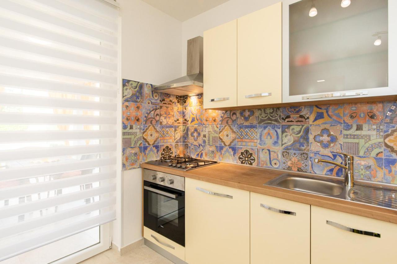 Apartman Ivona U Prizemlju 말린스카 외부 사진